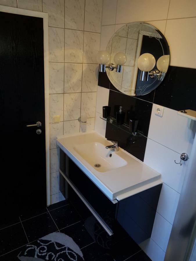 Ferienwohnung Roebel/Mueritz Exteriör bild